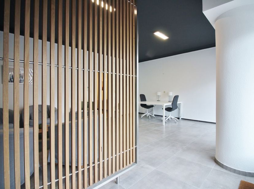 COUP DE COEUR ASSURE! L&#039;agence immobilière SCIARA a le plaisir de vous présenter ce rez commercial EN EXCELLENT ETAT (PVC double vitrage, életricité r
