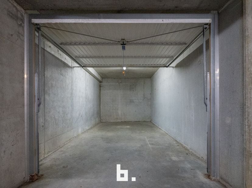 Ondergrondse garagebox L 5,8 m x B 2,9 m x H 2,05 m
