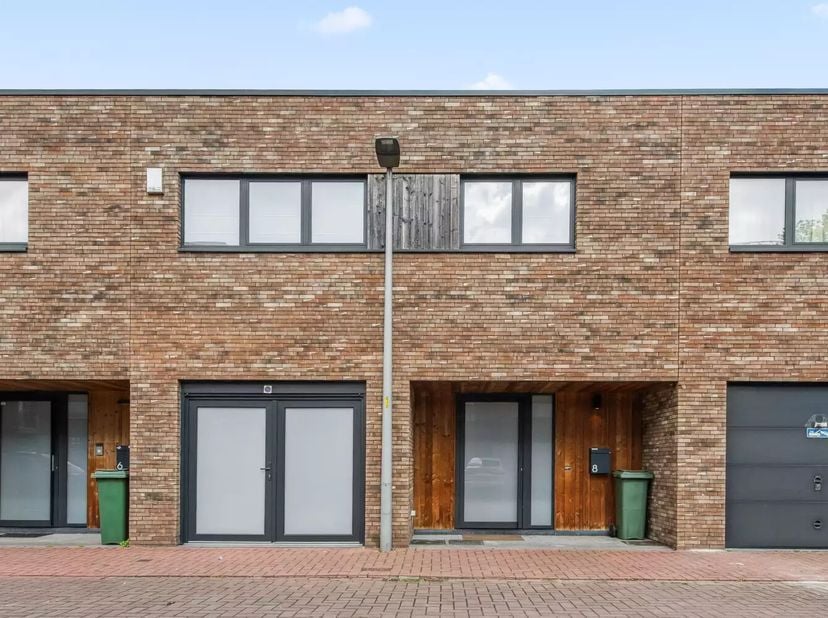 Dans un quartier calme de Machelen, à deux pas du siège de l&#039;OTAN, vous trouverez cette maison prête à l&#039;emploi, économe en énergie et parfaitement fi