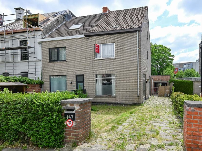 Maison à vendre
                    à 9000 Gent