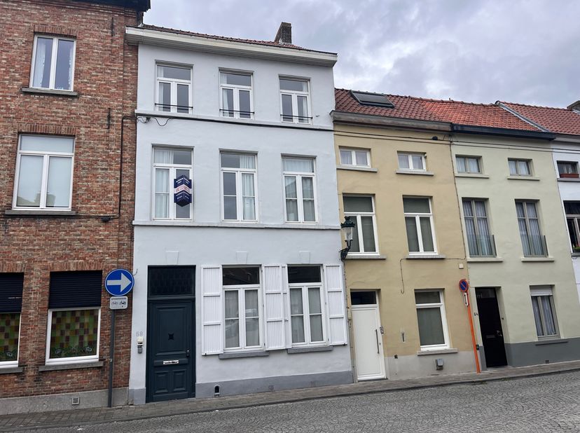 Maison à louer
                    à 8000 Brugge