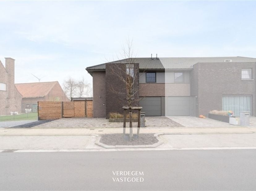 Ligging&lt;br /&gt;
Welkom in Ertvelde, een unieke deelgemeente van dynamisch en warm Evergem. &lt;br /&gt;
Een dorp met een rijke oorlogsgeschiedenis maar ook ee