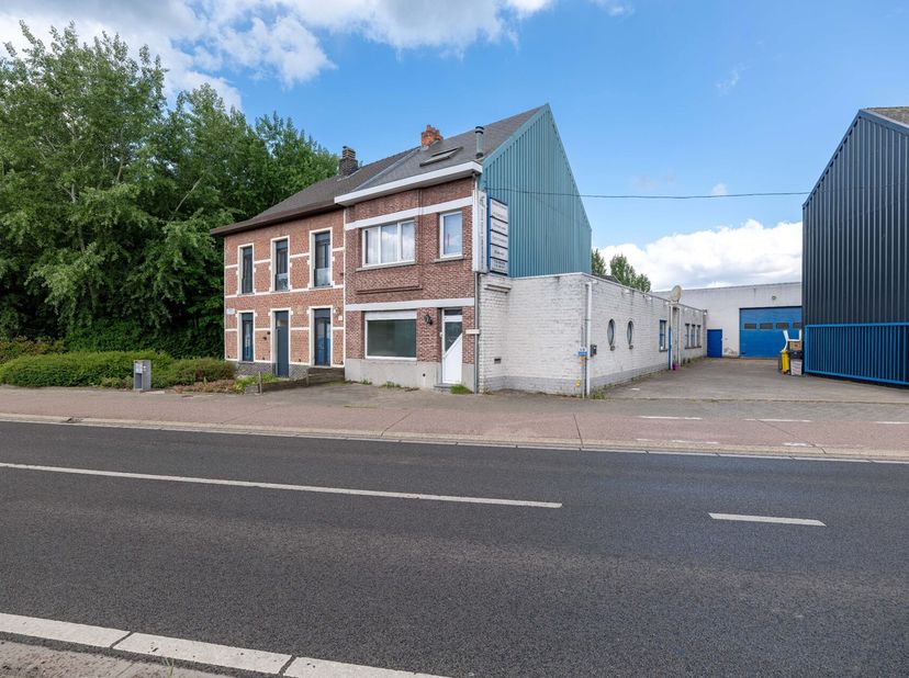 Ideale woon-werkcombinatie met ruimte en bereikbaarheid&lt;br /&gt;
Bent u op zoek naar een woning waar u wonen en werken moeiteloos kunt combineren? Dit ei