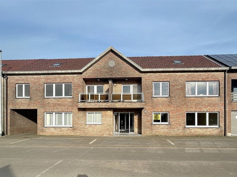 Instapklaar appartement met 2 slaapkamers en terras in groene omgeving.&lt;br /&gt;
Dit appartement is een topper in haar prijsklasse! Een rustige ligging v
