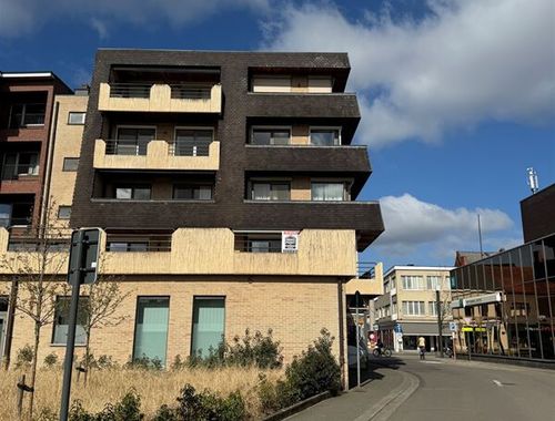                                         Appartement à louer à Mol, € 870
