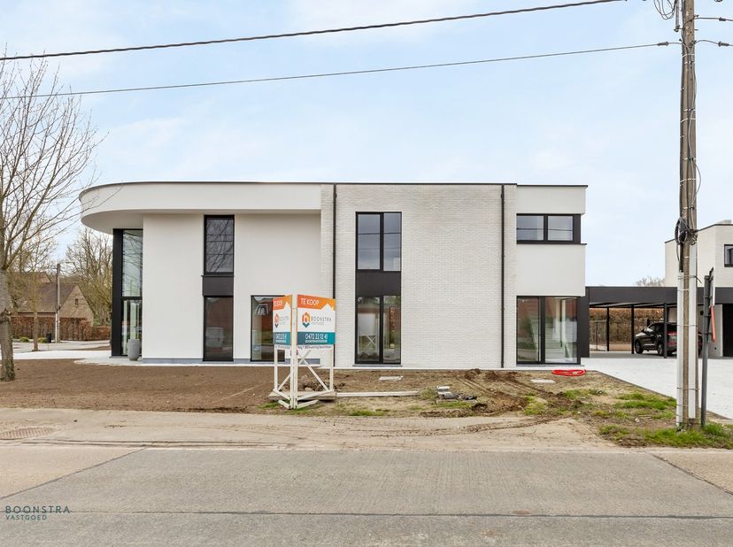Op een uitstekende locatie te Putte bevindt zich deze ruime nieuwbouw BEN woning met 4 slaapkamers en carport. U geniet hier van een uitstekende berei