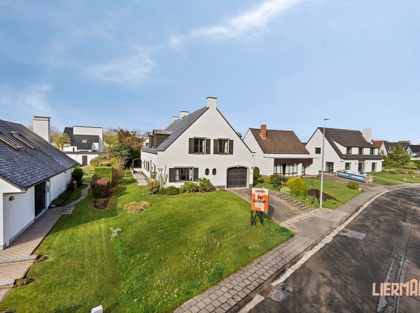 Maison à vendre
                    à 9320 Erembodegem