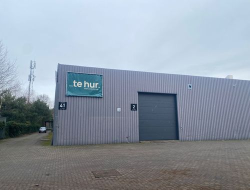                                         Entrepôt avec bureau à louer à Hasselt, € 3.500
