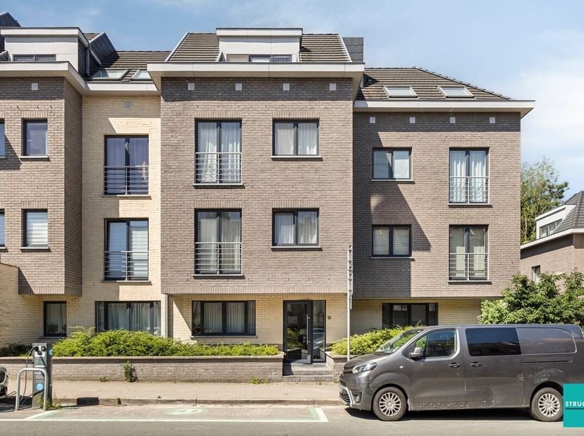 Schitterend modern appartement met 2 slaapkamers.&lt;br /&gt;
Het appartement heeft een eigentijdse/moderne uitstraling en is instapklaar .&lt;br /&gt;
Deze kwali