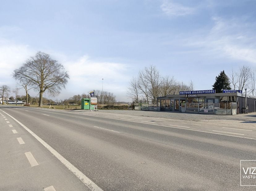 Frituur Uylenspiegel in Haaltert wordt volledig uitgerust overgelaten, met de overnamedatum in onderling overleg. De overname omvat het handelsfonds,