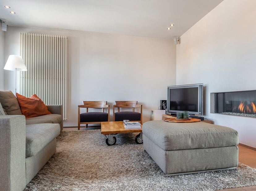 Het luxueuse appartement is gelegen in Kortessem op de 3de- en 4de (dak) verdieping.&lt;br /&gt;
Centraal tussen Hasselt en Tongeren. &lt;br /&gt;
&lt;br /&gt;
Bij het