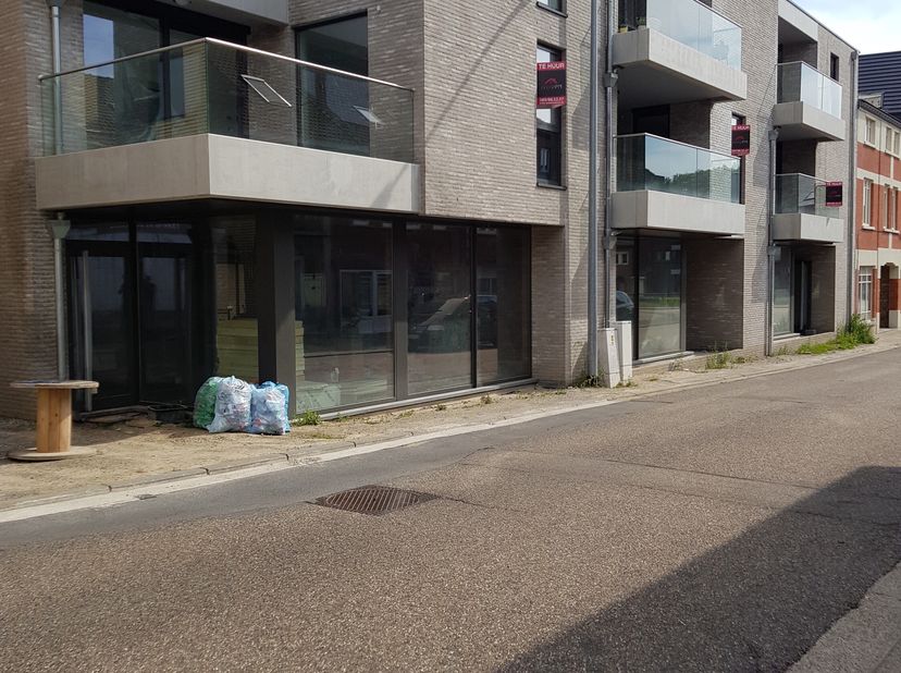 Bien professionnel à vendre
                    à 3545 Halen