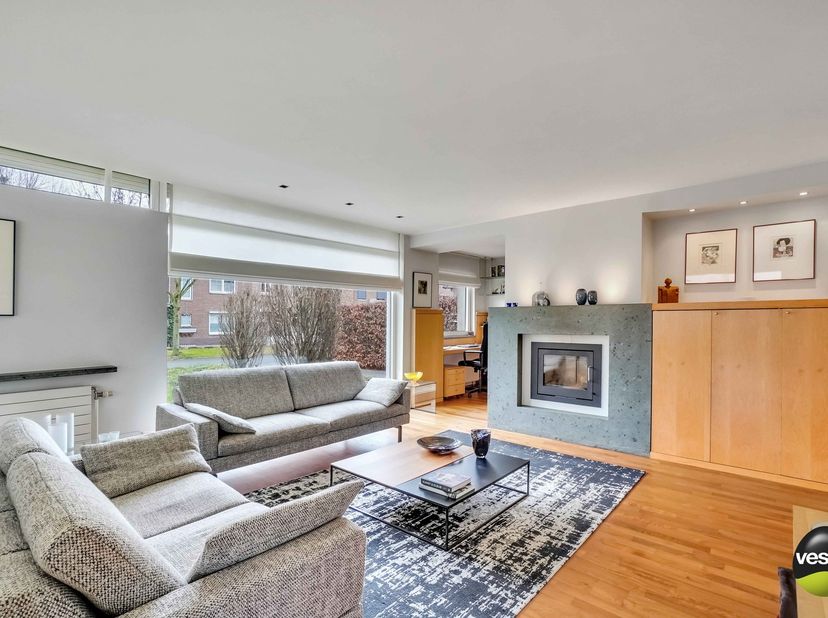 MODERNE, GERENOVEERDE BUNGALOW OP 17,34 ARE&lt;br /&gt;
&lt;br /&gt;
Deze moderne bungalow vinden we terug langs de Heidriesstraat te Oud-Waterschei. Dankzij deze