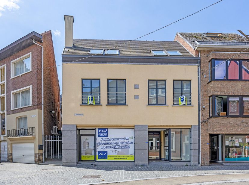 Bien professionnel à vendre
                    à 3740 Bilzen