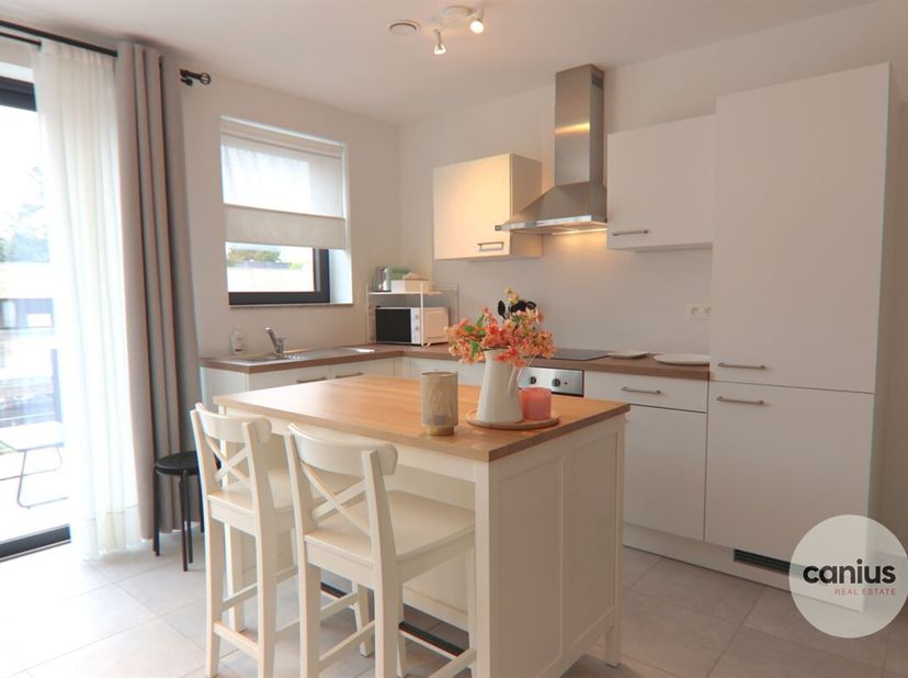 APPARTEMENT MET 2 SLPKS NABIJ HET CENTRUM&lt;br /&gt;
De Spoorstraat te Diepenbeek is de thuisbasis van Residentie Coupé. Deze knappe residentie is centraal