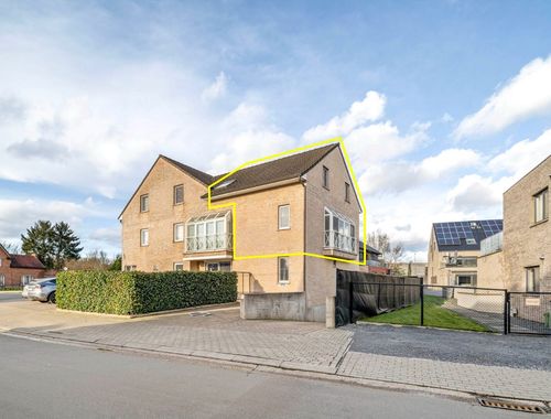                                        Duplex à vendre à Beverst, € 248.000
