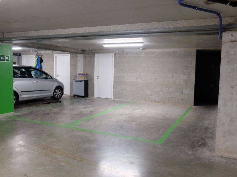 Garage à vendre
                    à 9255 Buggenhout