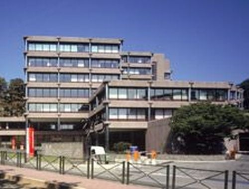                                         Bedrijfsgebouw te huur in Sint-Pieters-Woluwe, € 69.084,17
