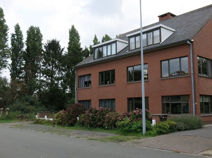 Appartement à louer
                    à 8340 Sijsele