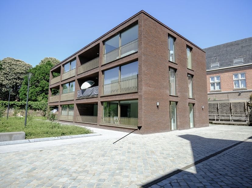 Appartement à louer
                    à 3621 Rekem