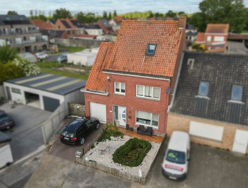                                         Woning te koop in Eernegem, € 299.000
