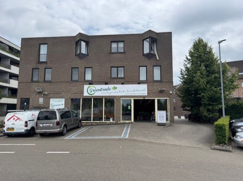 Bien professionnel à louer
                    à 3620 Lanaken
