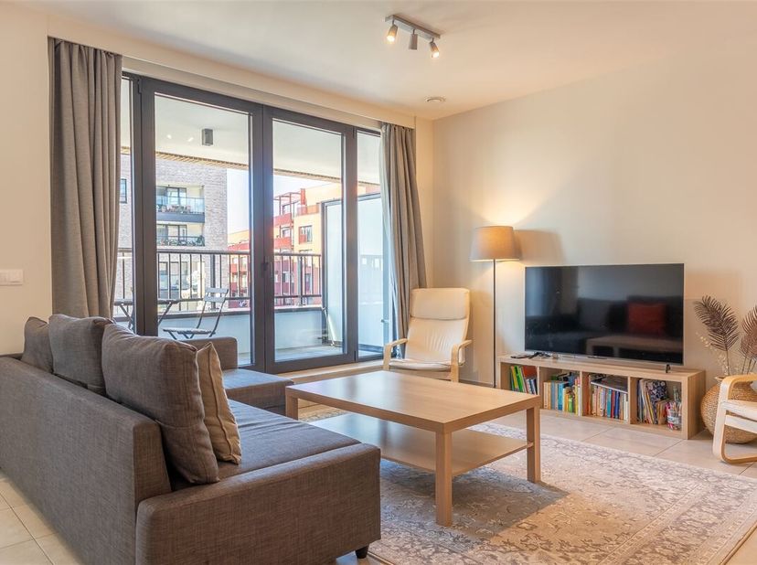 Property One, votre partenaire immobilier, vous propose ce magnifique appartement niché au coeur du tout nouveau quartier &quot;Erasmus Gardens&quot;. L&#039;apparte