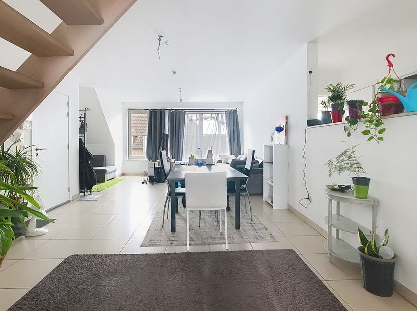 De snelste manier om een bezoek te brengen aan dit appartement? Vraag je bezoek aan via de rode knop op onze website (www.dewaele.com) en je wordt gec