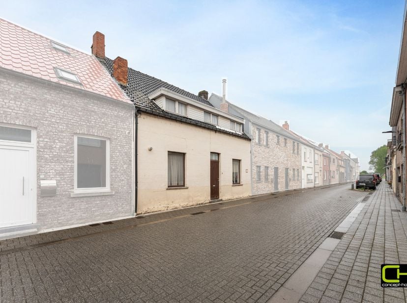 Droom je van een wonen in een rustige, landelijke omgeving met de mogelijkheid om een woning helemaal naar jouw smaak te renoveren? Deze woning gelege
