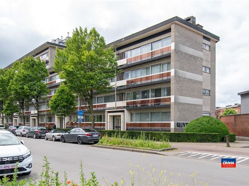MERKSEM | APPARTEMENT AVEC TROIS CHAMBRES À COUCHER SITUÉ AU REZ-DE-CHAUSSÉE | EPC ***** | PRÊT À ÊTRE EMMÉNAGÉ&lt;br /&gt;
L&#039;appartement se compose comme s