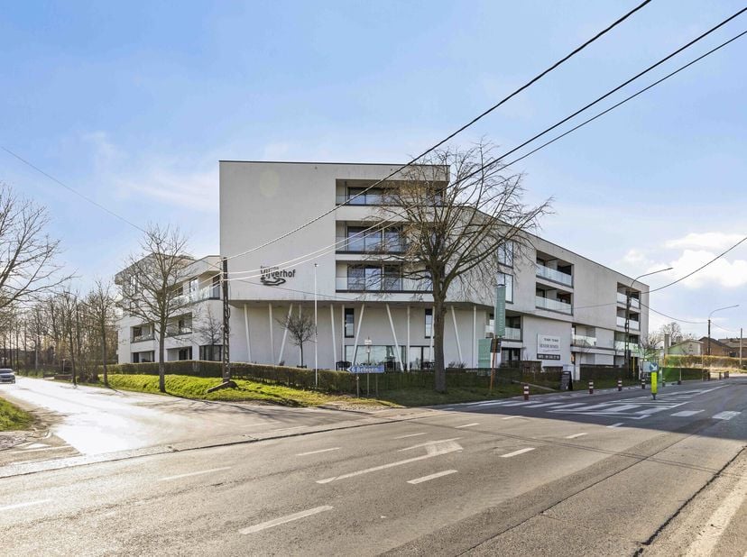 Bent u op zoek naar een assistentiewoning in de regio van Zwevegem? Bekijk dan zeker deze recente flat met 1 ruime slaapkamer in de recente residentie