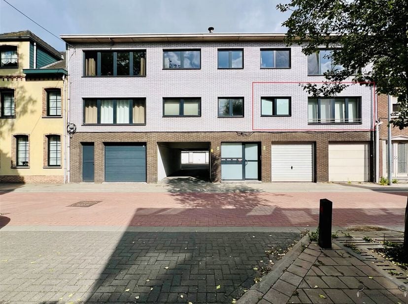 Découvrez cet appartement économe en énergie et élégant au coeur de Hamme !&lt;br /&gt;
Avec une surface habitable de 71m², cette propriété offre un agencem