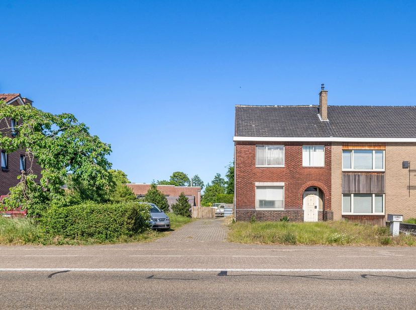 Maison à vendre
                    à 3680 Maaseik
