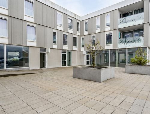                                         Handelszaak te huur in Sint-Pieters-Leeuw, € 1.684,92
