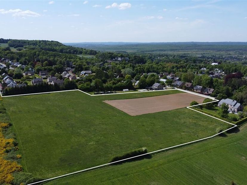 ROCHEFORT (quartier CROIX-ST-JEAN)  Terrain UNIQUE de 3,5 hectares avec projet.&lt;br /&gt;
Avis aux investisseurs / promoteurs, constructeurs et particulie