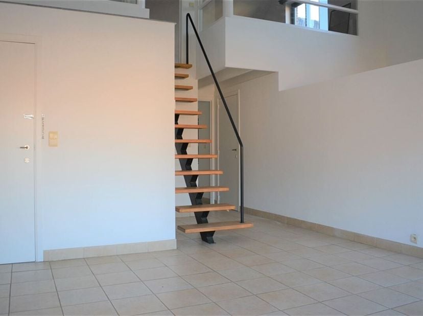 Duplex met 3 slaapkamers in het hart van Brugge: Oliebaan 5 - 8000 Brugge. Deze gezellige duplex combineert het beste van twee werelden: wonen in een