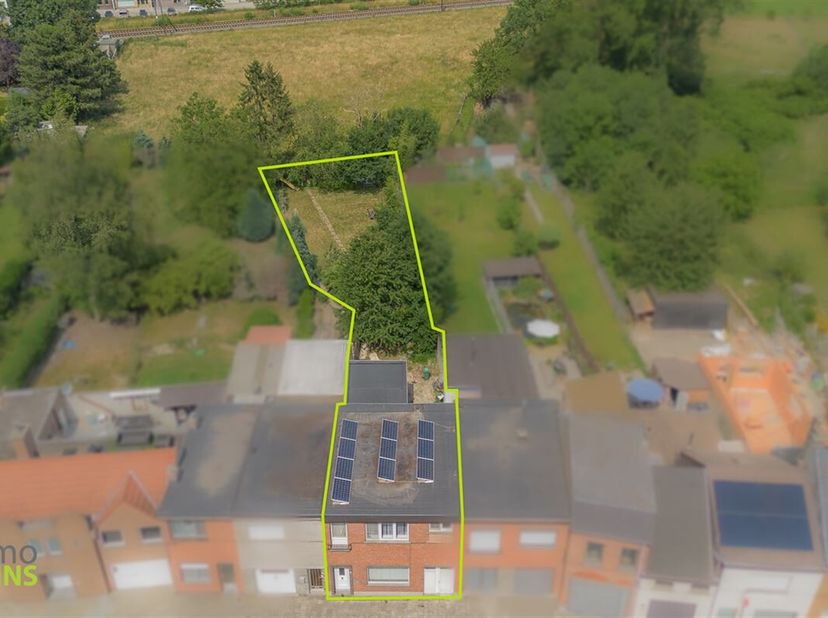 Te renoveren woning met grote tuin op ruim perceel van 844 m² in Sint-Gillis-bij-Dendermonde. Ben je op zoek naar een ruime woning op een royaal perce