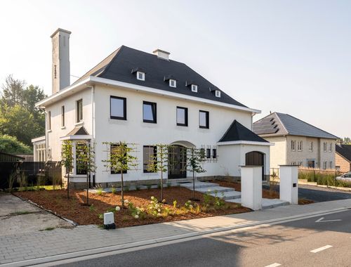                                         Villa à vendre à Loksbergen, € 649.000
