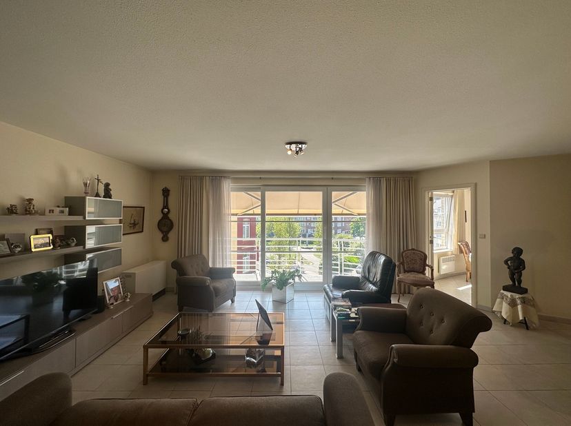 Appartement à louer
                    à 8400 Oostende