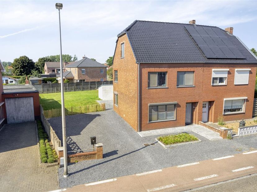 TE KOOP: Gerenoveerde woning met 3 slaapkamers te Korspel!&lt;br /&gt;
Deze instapklare woning is gunstig gelegen op een verbindingsweg tussen Beverlo en Le