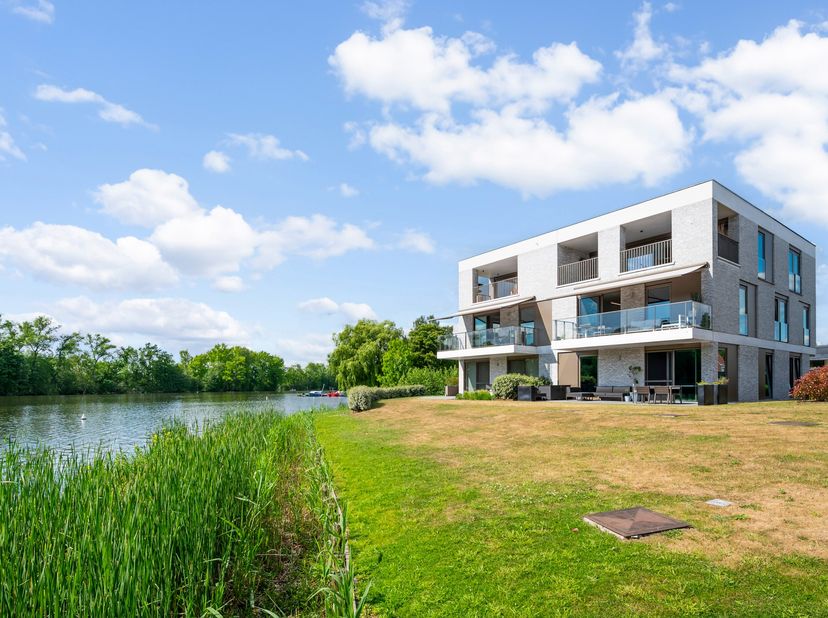 Appartement à vendre
                    à 9290 Uitbergen