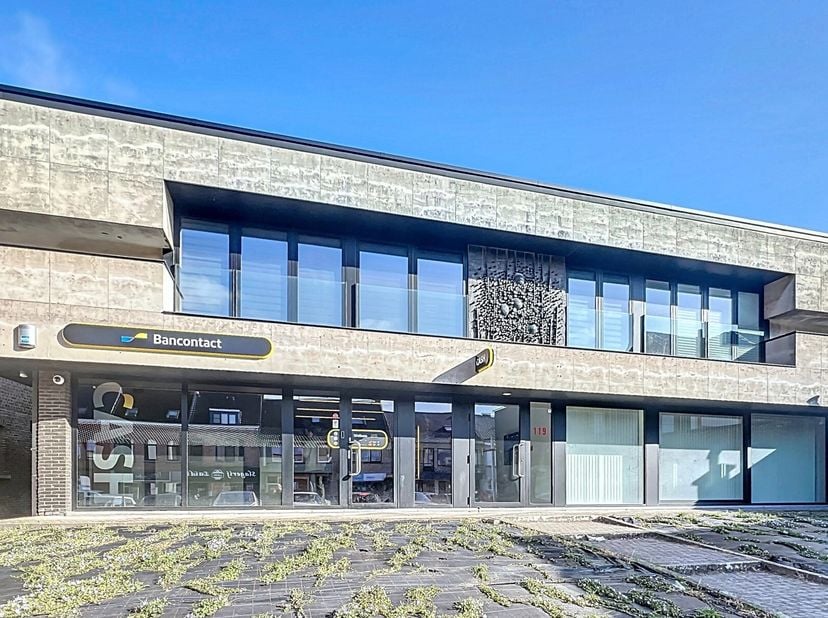 Bekijk het virtueel bezoek via http://www.living-stone.be en plan jouw bezoek in.&lt;br /&gt;
Appartement met twee slaapkamers gelegen te Affligem.&lt;br /&gt;
1s