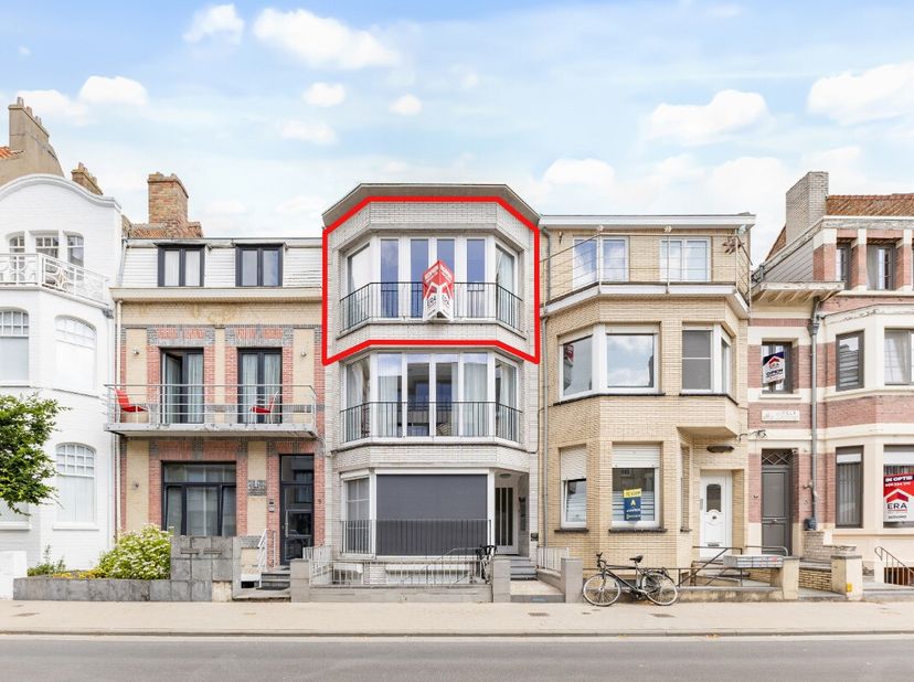 De Panne  Op te frissen 2-slaapkamerappartement in het centrum, zonder gemeenschappelijke kosten In het hart van De Panne, op wandelafstand van winkel