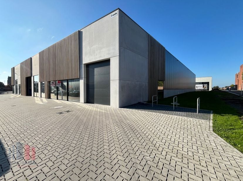 Bien professionnel à vendre
                    à 8720 Dentergem