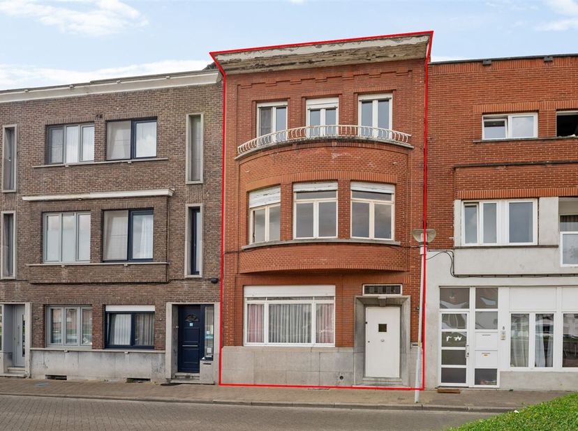 Authentieke woning met karakter, gelegen aan het water in Willebroek&lt;br /&gt;
Op een unieke locatie aan het water, vlak bij de Vredesbrug in Willebroek,