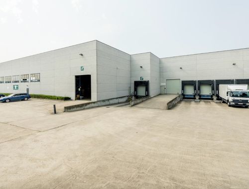                                        Entrepôt sans bureau à louer à Vilvoorde, € 8.612
