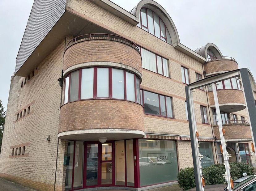 Appartement à louer
                    à 2440 Geel