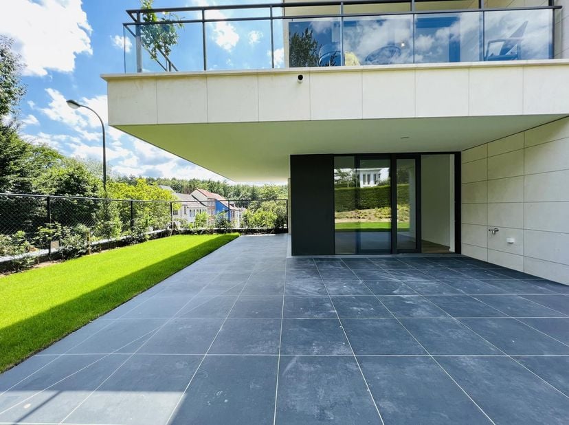 AUDERGHEM, idéalement situé dans le charmant quartier du Transvaal, à deux pas du parc Tenreuken et avec accès rapide à Herrmann-Debroux, magnifique A