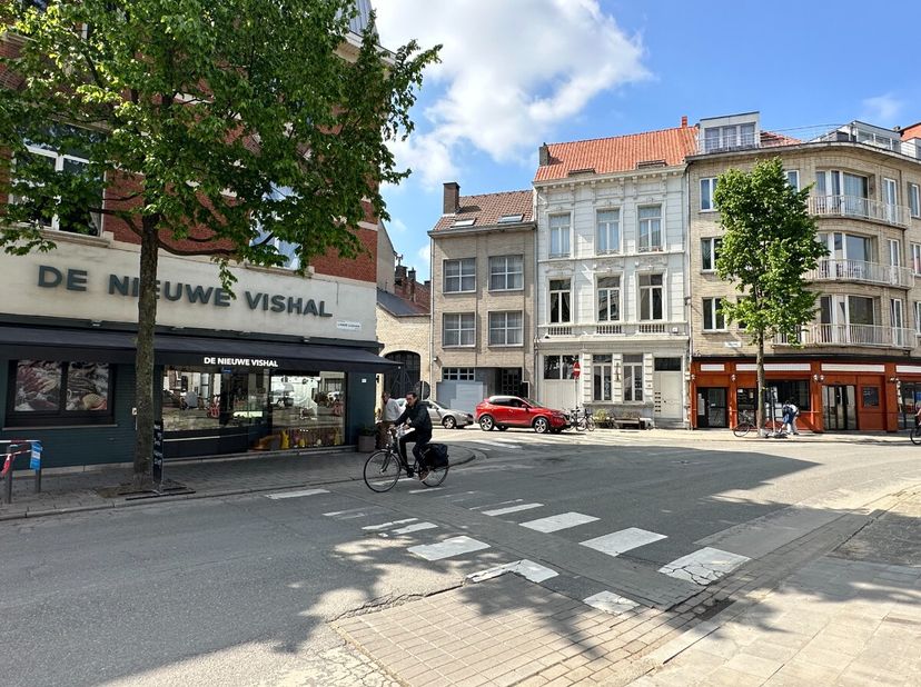 Welke activiteit zou jij hier starten? Een dokter of kinépraktijk, advocatenkantoor, een fitness, een beauty- of kapperszaak, een lunch en koffiezaak