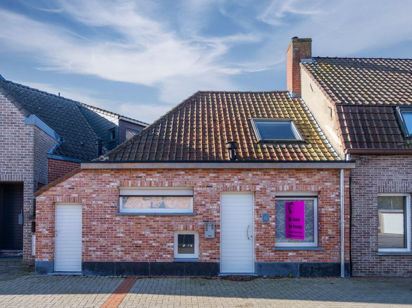 Welkom in de Bouwstraat 6, Gullegem&lt;br /&gt;
&lt;br /&gt;
In deze doodlopende straat, op slechts enkele passen van de markt, bevindt zich deze charmante woning